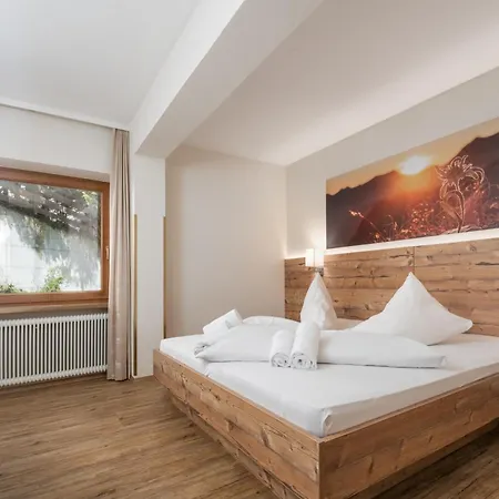 Haus Tuxerklamm * Mayrhofen