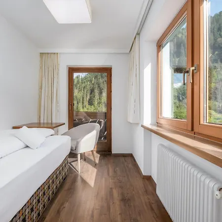 Apartment Haus Tuxerklamm *